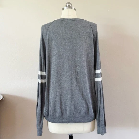 Velvet / Crew Neck Gray Sweater - Picture 2 of 4